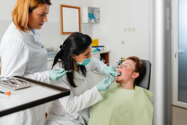Best Tooth Infection Emergency Dentist  in Chinook, MT